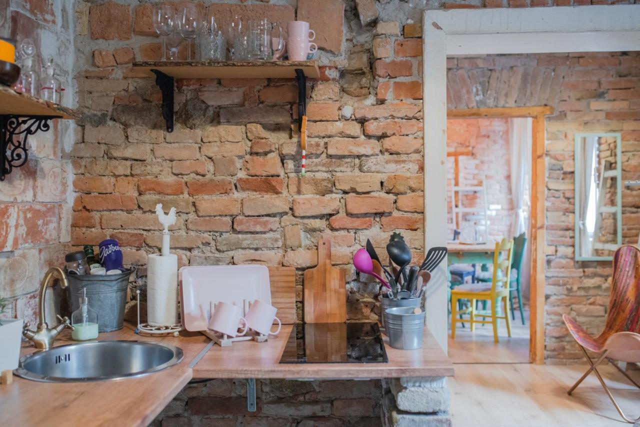 Accommodation At The Folklore Apartment Bratislava Esterno foto