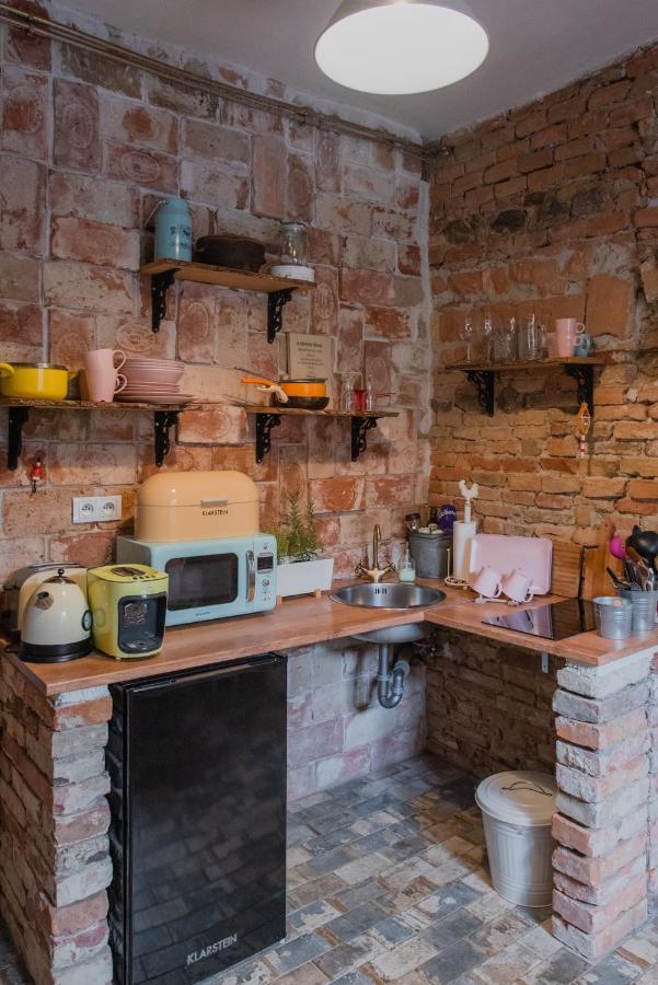 Accommodation At The Folklore Apartment Bratislava Esterno foto